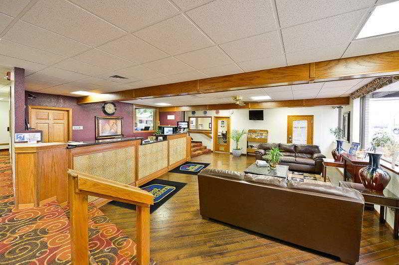 Hotel Americinn By Wyndham Downtown 3*