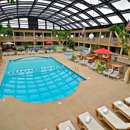 Clarion Inn 