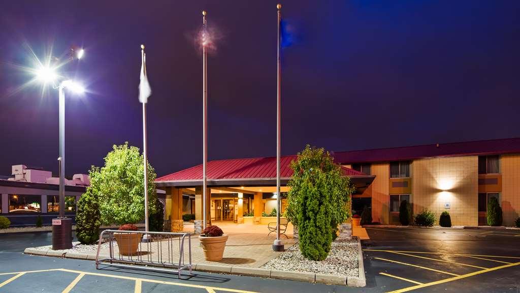 Hotel Americinn By Wyndham Downtown