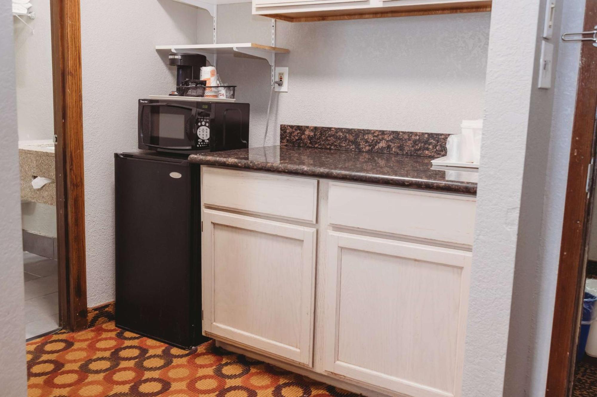 Hotel Americinn By Wyndham Downtown 3*
