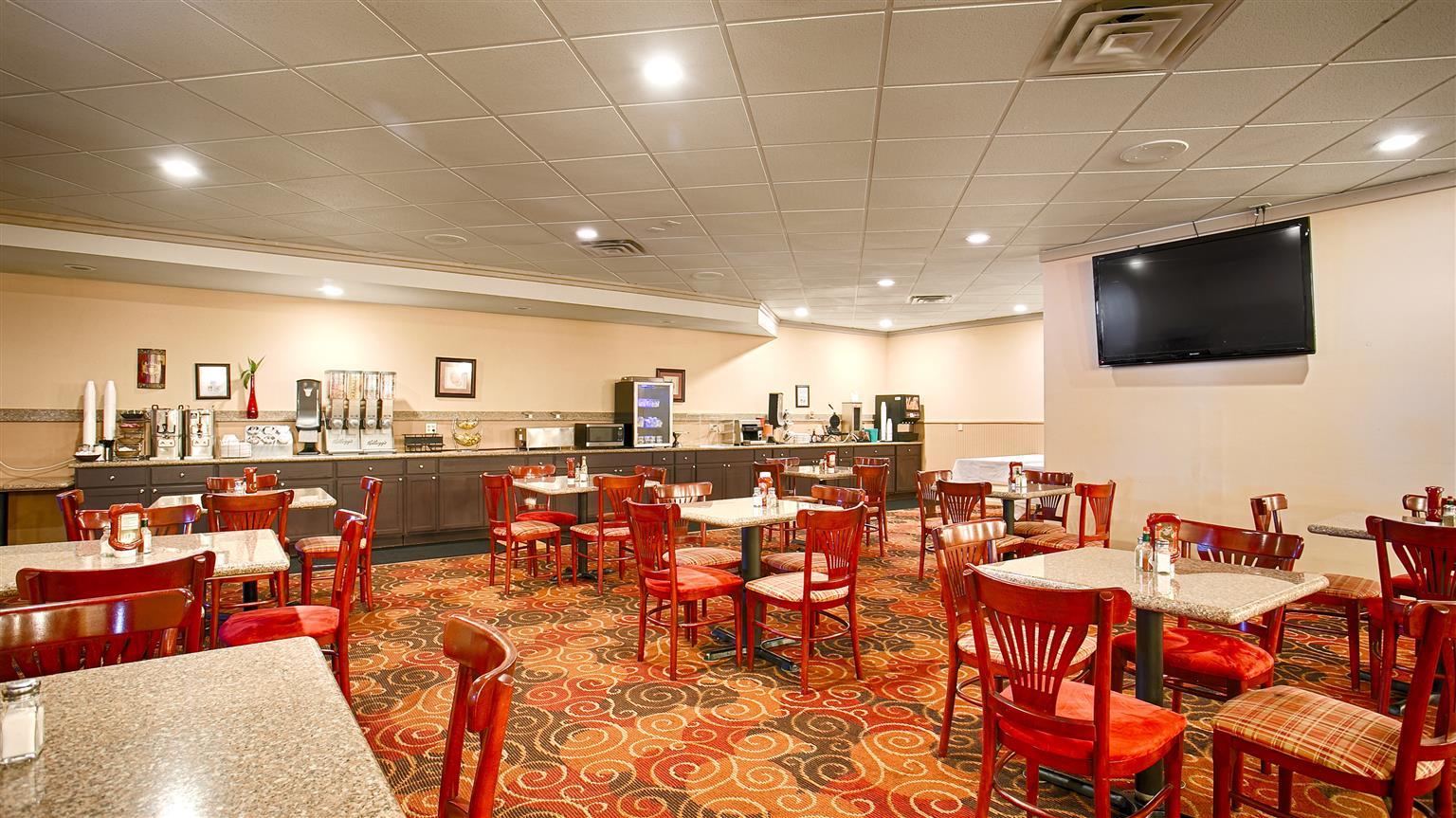 Americinn By Wyndham Downtown Hotel