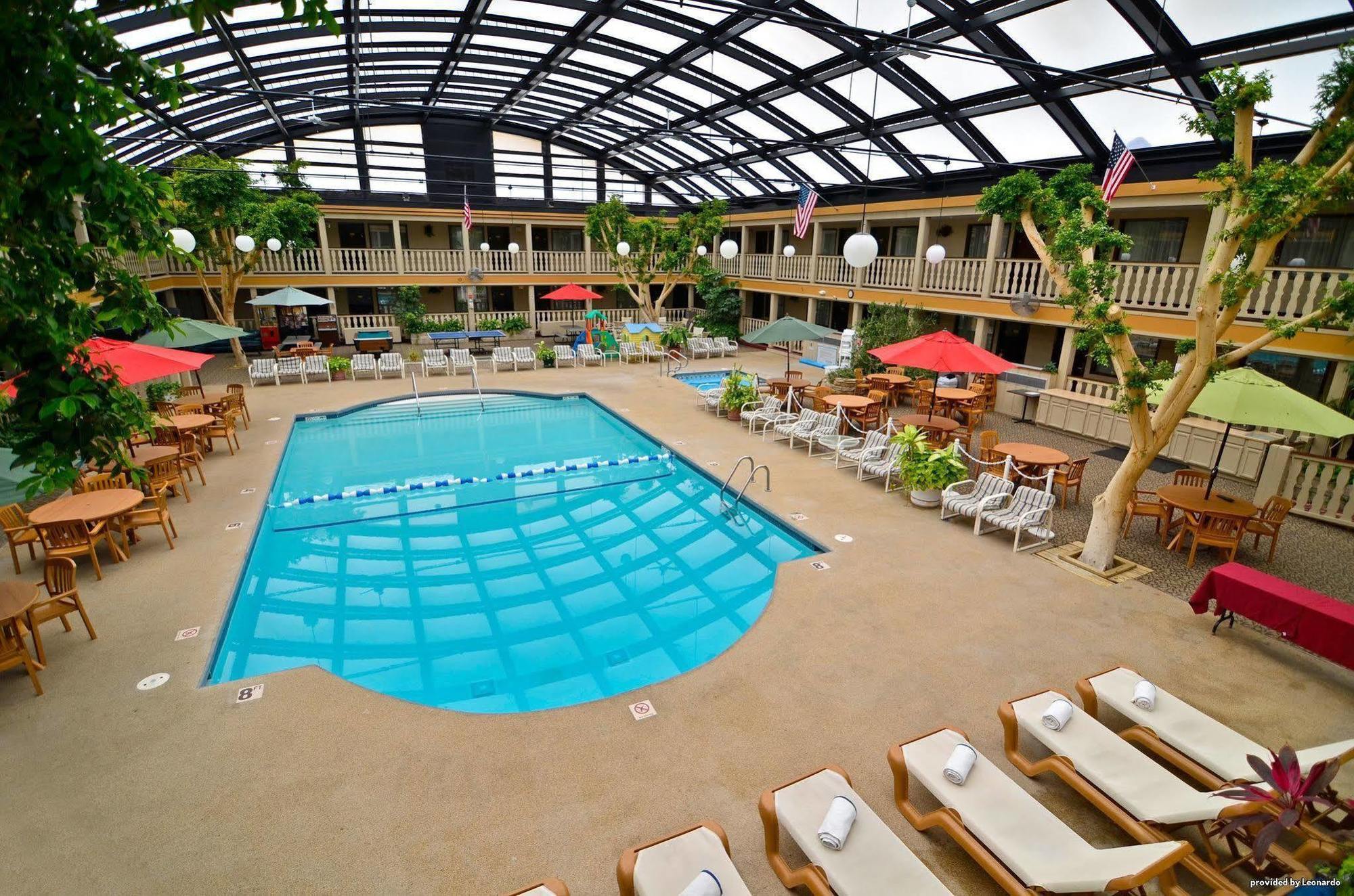 Hotel Americinn By Wyndham Downtown