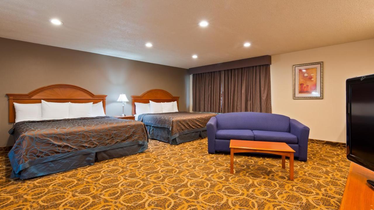 Americinn By Wyndham Downtown Hotel